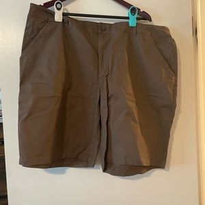 NWT CJ Banks Bermuda Shorts in Brown, size 22W